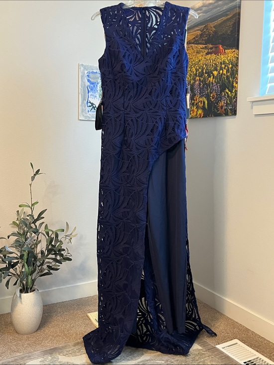 Kay Unger Dresses & Skirts - NWT Kay Unger Walk Thru Gown